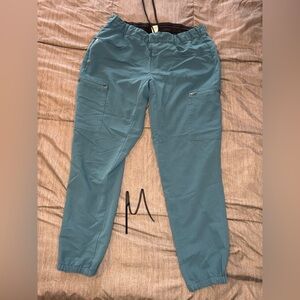 Figs Caribbean Blue Scrub joggers medium